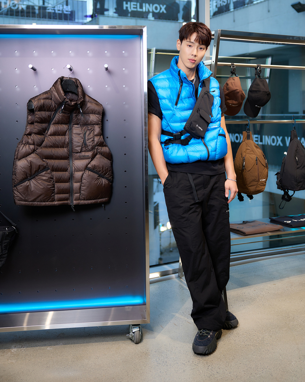 고수 · 변요한 · 셔누 · 리정 · 다영 ‘헬리녹스 웨어(Helinox Wear)’ 팝업 참석 2133-Image